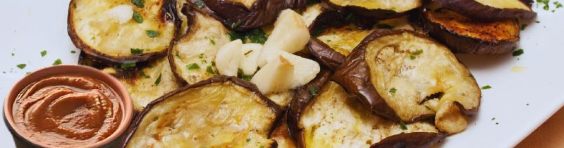 Μελιτζάνες με Πάστα Umami Τσίλι